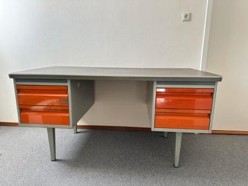 Vintage Retro Industrieel Bureau Jaren 50/60 Blerk (Gispen) beschikbaar voor biedingen