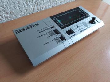 Nette Bandai Vintage Desktop Console FriskyTom(1982) €50,00 beschikbaar voor biedingen