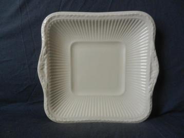 Wedgwood Edme vierkante schaal b. 25,6 cm Vrijwel nieuwstaat beschikbaar voor biedingen