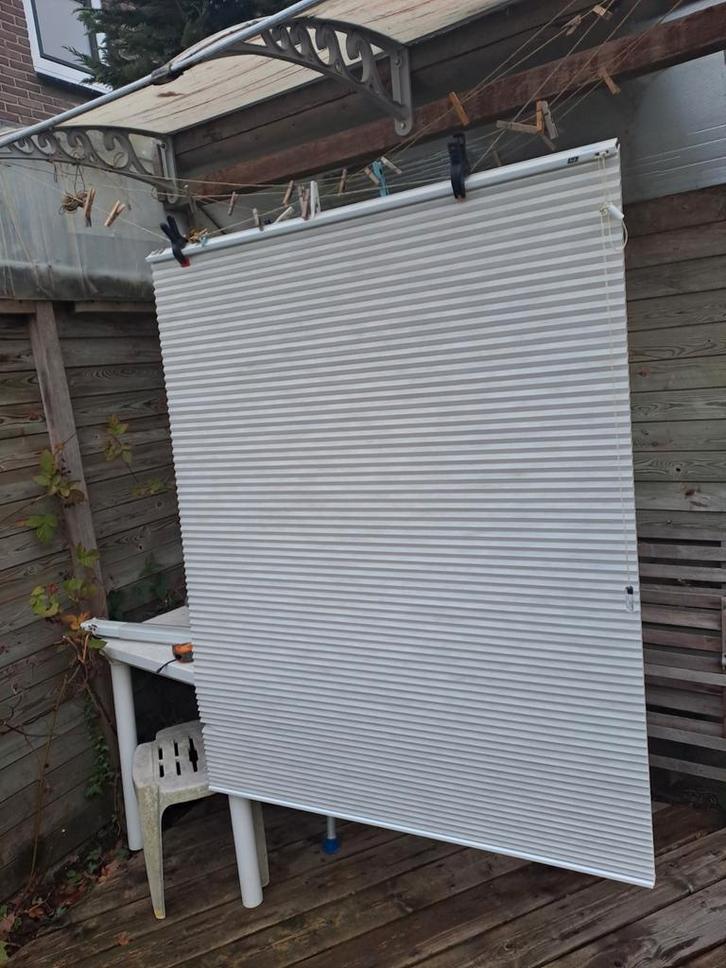 2 stuks luxaflex duette shade  116 breed, 153 hoog, Doe-het-zelf en Verbouw, Rolluiken, Nieuw, 150 tot 200 cm, 100 tot 150 cm