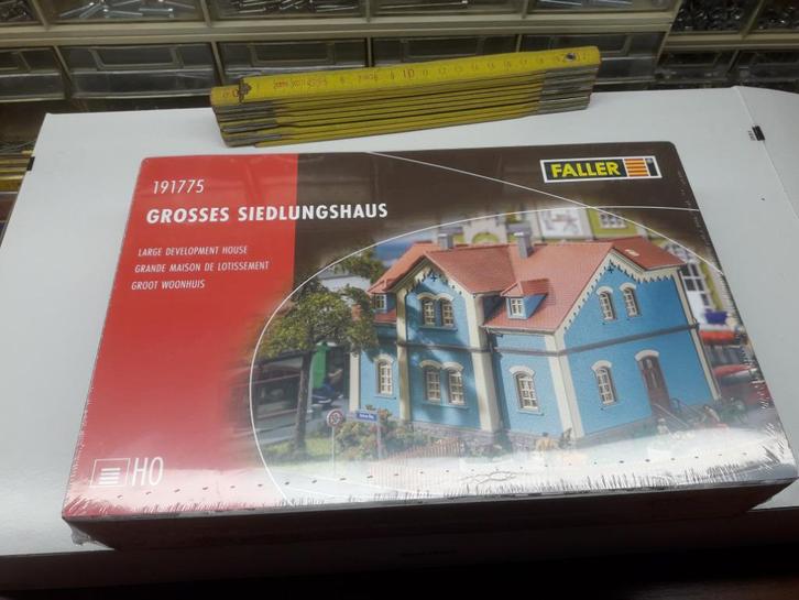 8 Faller bouwsets H0, 4 kleine setjes andere merken, Hobby en Vrije tijd, Modeltreinen | H0, Nieuw, Brug, Tunnel of Gebouw, Gelijkstroom of Wisselstroom