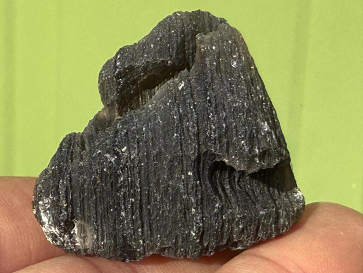 Agni Manitiet- Indische Moldaviet - Tektiet - mineralen X6, Verzamelen, Mineralen en Fossielen, Mineraal, Ophalen of Verzenden