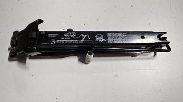 Crick / Krik origineel BMW X5 Serie E53 71121095396 1095396 beschikbaar voor biedingen