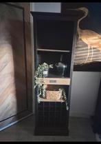 Matzwarte wijnkast ladekast, Ophalen