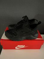 NIKE AIR HUARACHE ULTRA SE EU40 ZGAN, Kleding | Heren, Schoenen, Ophalen of Verzenden, Zo goed als nieuw, Zwart