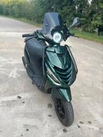 Zip 4 takt 50 cc, Fietsen en Brommers, Scooters | Piaggio, Ophalen of Verzenden, Zo goed als nieuw, Zip