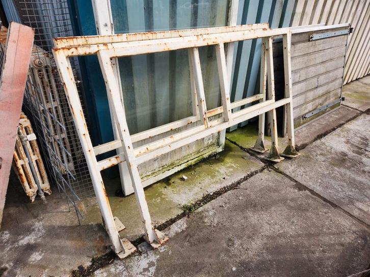 186 - Metalen hek, reling, leuning, leuningwerk, hekwerk, Tuin en Terras, Tuinhekken en Hekwerk, Zo goed als nieuw, Sierhekwerk