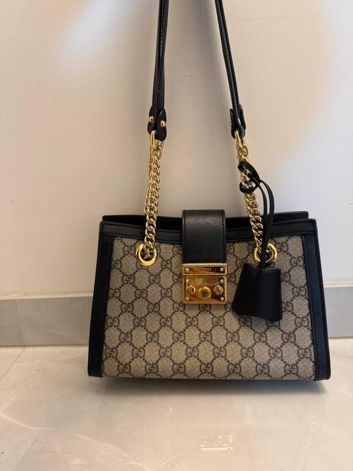 Gucci Padlock Medium Tote Black, Sieraden, Tassen en Uiterlijk, Tassen | Schoudertassen, Zwart, Ophalen of Verzenden