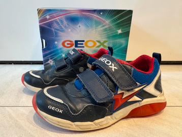 Geox schoenen maat 32 met lichtjes beschikbaar voor biedingen