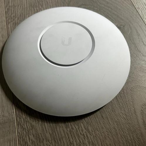 UniFi AP AC PRO - Zo goed als nieuw, Computers en Software, Accesspoints, Zo goed als nieuw, Ophalen