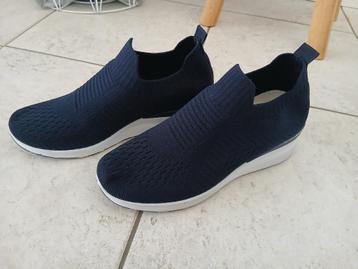 Dames stretch sneakers / gympen - donkerblauw - maat 38 / 39 beschikbaar voor biedingen
