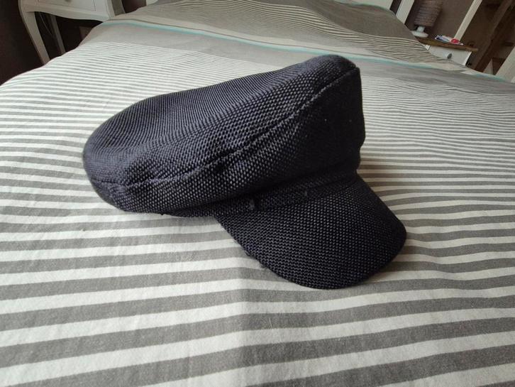 Zwarte stijlvolle dames pet, Kleding | Dames, Hoeden en Petten, Zo goed als nieuw, One size fits all, Ophalen