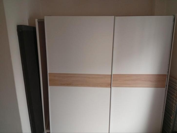 kleding kast, Huis en Inrichting, Kasten | Kledingkasten, Gebruikt, 150 tot 200 cm, 50 tot 100 cm, 50 tot 75 cm, Met deur(en)