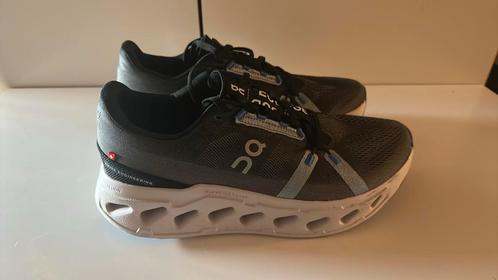 On Cloudeclipse maat 44 - 2 keer op gelopen ZGAN, Sport en Fitness, Loopsport en Atletiek, Zo goed als nieuw, Hardloopschoenen