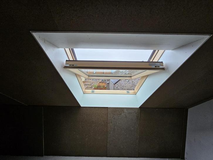 Nieuw Fakro dakraam 1140 x 1180, Doe-het-zelf en Verbouw, Glas en Ramen, Nieuw, Dakraam, 80 tot 120 cm, 80 tot 120 cm, Dubbelglas