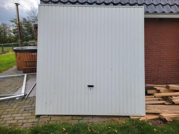 Novoferm garagedeur “Modell Rees” — Schwingtor K e, Doe-het-zelf en Verbouw, Deuren en Horren, Zo goed als nieuw, Garagedeur, 215 cm of meer