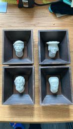 Vintage wanddecoratie - miniatuur hoofden, Antiek en Kunst, Antiek | Keramiek en Aardewerk, Ophalen of Verzenden