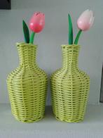 2 groene vaasjes, Ophalen, Gebruikt, Glas, Minder dan 50 cm
