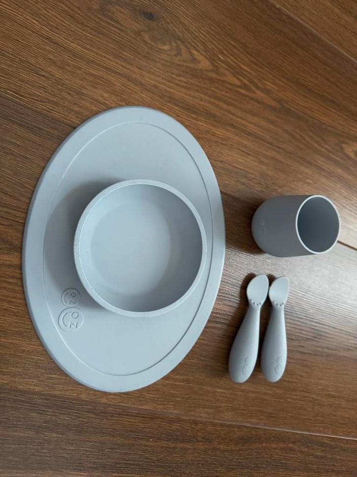 EZPZ Baby Eetset - Bord, Beker, Lepels, Kinderen en Baby's, Babyvoeding en Toebehoren, Zo goed als nieuw, Overige typen, Ophalen of Verzenden