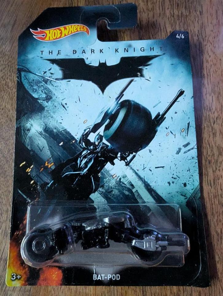 42 - Batman - Bat-Pod - Hot Wheels Long Card - Nieuw, Hobby en Vrije tijd, Modelauto's | Overige schalen, Nieuw, Auto, Ophalen