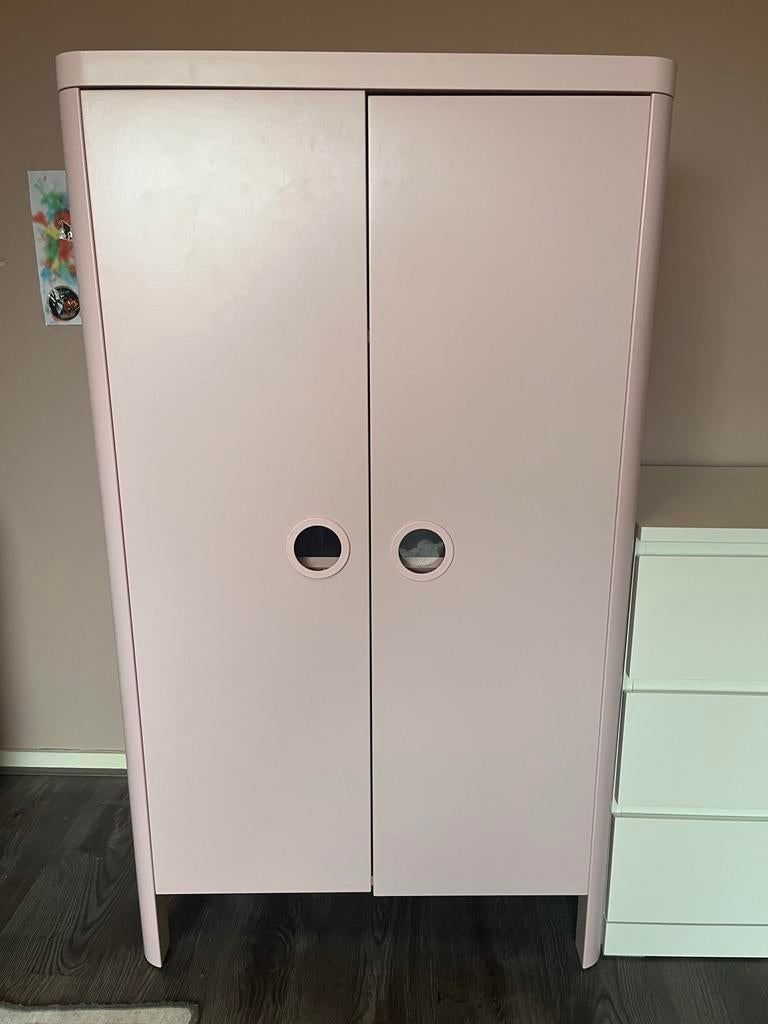 Roze IKEA Busunge Kast. Rookvrjhuis, reeds uit elkaar., Kinderen en Baby's, Kinderkamer | Commodes en Kasten, Ophalen, Kast, 50 tot 70 cm