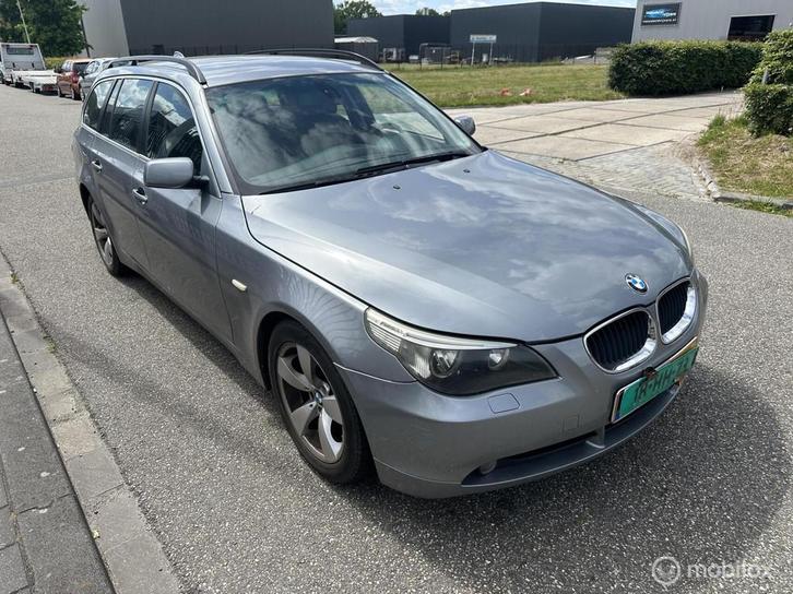 BMW 5-serie Touring 523i loopt op 5 cilinders, Auto's, BMW, Bedrijf, Te koop, 5-Serie, ABS, Airbags, Airconditioning, Alarm, Boordcomputer