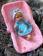 Popje met maxicosi, Verzenden, Zo goed als nieuw, Babypop