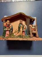 Kleine kerststal met doosje. Maat h 11 cm br. 15 cm, Hobby en Vrije tijd, Modelbouw | Figuren en Diorama's, Ophalen of Verzenden