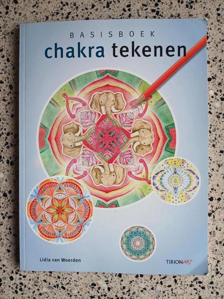 Chakra Tekenen - Basisboek zgan vaste prijs, Boeken, Esoterie en Spiritualiteit, Zo goed als nieuw, Instructieboek, Spiritualiteit algemeen