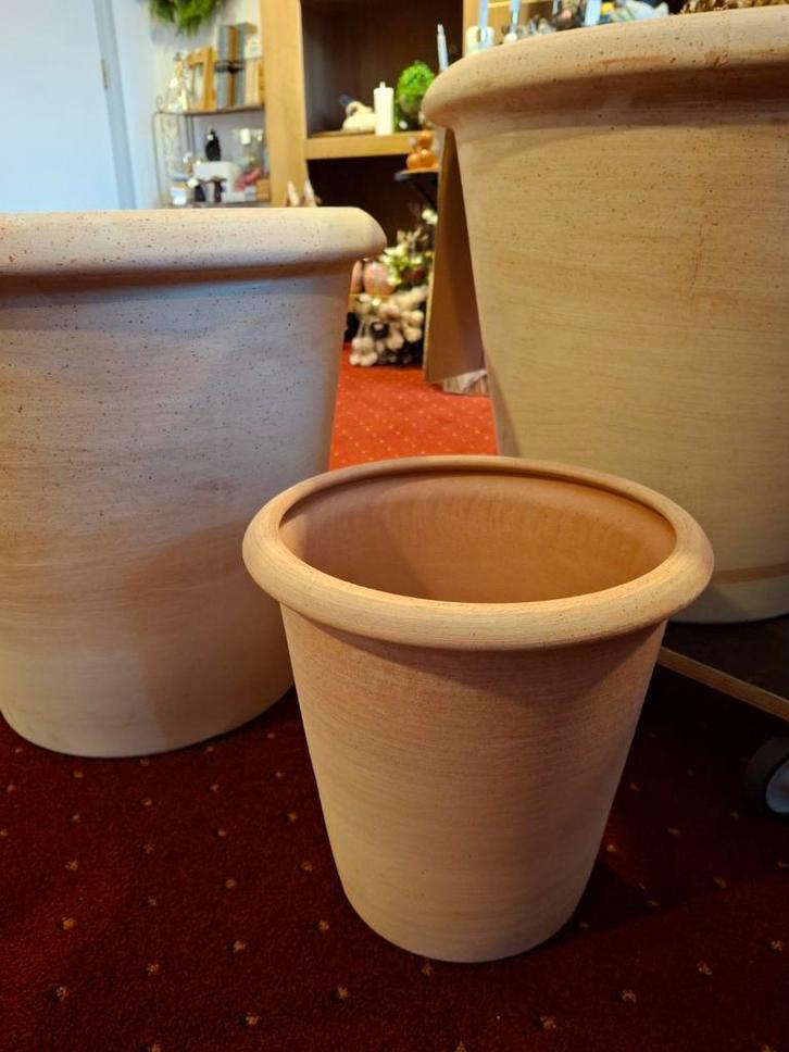 Camelia italiaans terracotta meerdere maten, Tuin en Terras, Bloempotten, Nieuw, Terracotta, Binnen, Balkon, Tuin, Rond, Ophalen