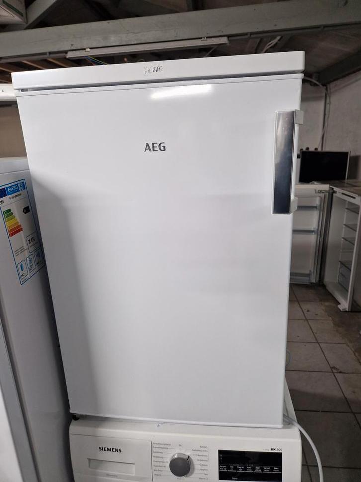 AEG koelkast tafelmodel  1 jaar gebruikt, Huis en Inrichting, Keuken | Keukenbenodigdheden, Zo goed als nieuw, Ophalen of Verzenden