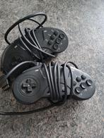 Twee zwarte controllers voor saga spel, Spelcomputers en Games, Spelcomputers | Overige, Ophalen of Verzenden, Gebruikt