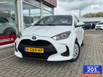 Toyota Yaris 1.5 Hybrid Active, Auto's, Toyota, Gebruikt, Met garantie (alle), 450 kg, Wit