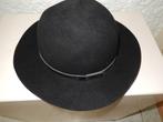 3x mooie hoed 2x zwart 1x blauw wol mt56/57 nieuwstaat, Kleding | Dames, Hoeden en Petten, 56 of 57 cm (M, 7 of 7⅛ inch), H&M zie tekst