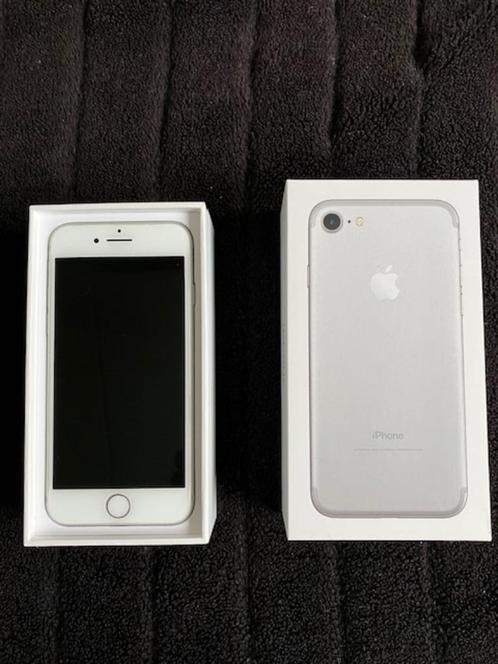 Te koop iPhone 7, krasvrij, 32GB, maximumcapaciteit accu 92%, Telecommunicatie, Mobiele telefoons | Apple iPhone, Zo goed als nieuw