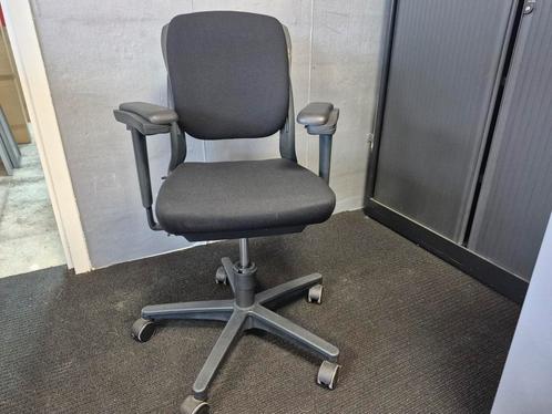 Ahrend 230, Huis en Inrichting, Bureaustoelen, Zo goed als nieuw, Zwart, Ophalen