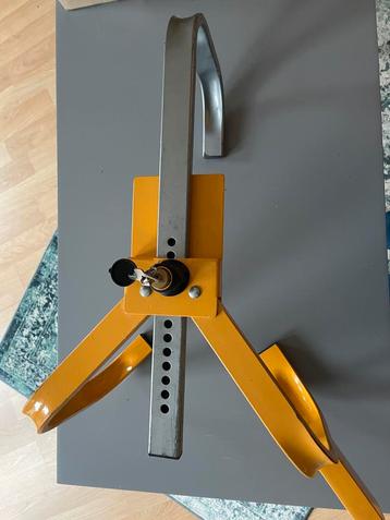 Wielklem beschikbaar voor biedingen