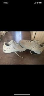 Yeezy boost 700 Salt, weinig gedragen maat 44, Wit, Ophalen of Verzenden, Adidas Yeezy, Sneakers of Gympen