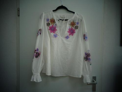 Fabienne Chapot witte bloes, 46, met kralen borduursels, Kleding | Dames, Blouses en Tunieken, Zo goed als nieuw, Maat 46/48 (XL) of groter