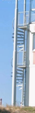 Degelijke gegalvaniseerde brandtrap- 6.2m, Doe-het-zelf en Verbouw, Ophalen, Zo goed als nieuw, Trap, 4 meter of meer