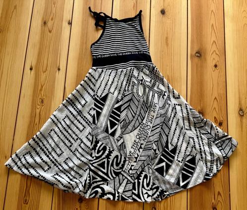 Jurk Save The Queen - Zwart Wit print – Maat, Kleding | Dames, Jurken, Zo goed als nieuw, Maat 38/40 (M), Zwart, Ophalen of Verzenden