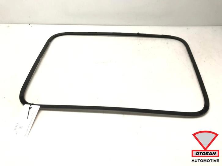 Audi A3 8V Panoramadak Omlijsting Frame 8V3867561, Auto-onderdelen, Ruiten en Toebehoren, Audi, Gebruikt, Ophalen of Verzenden