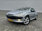 Peugeot 206 CC 2.0-16V lage km stand!, 136 pk, Gebruikt, Zwart, 4 cilinders