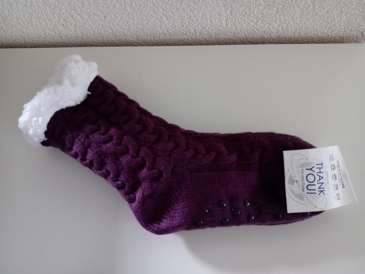 Nieuwe Paarse SOKKEN met ANTISLIPZOOL, Kleding | Dames, Sokken en Kousen, Nieuw, Sokken en Kniesokken, Overige kleuren, Ophalen of Verzenden