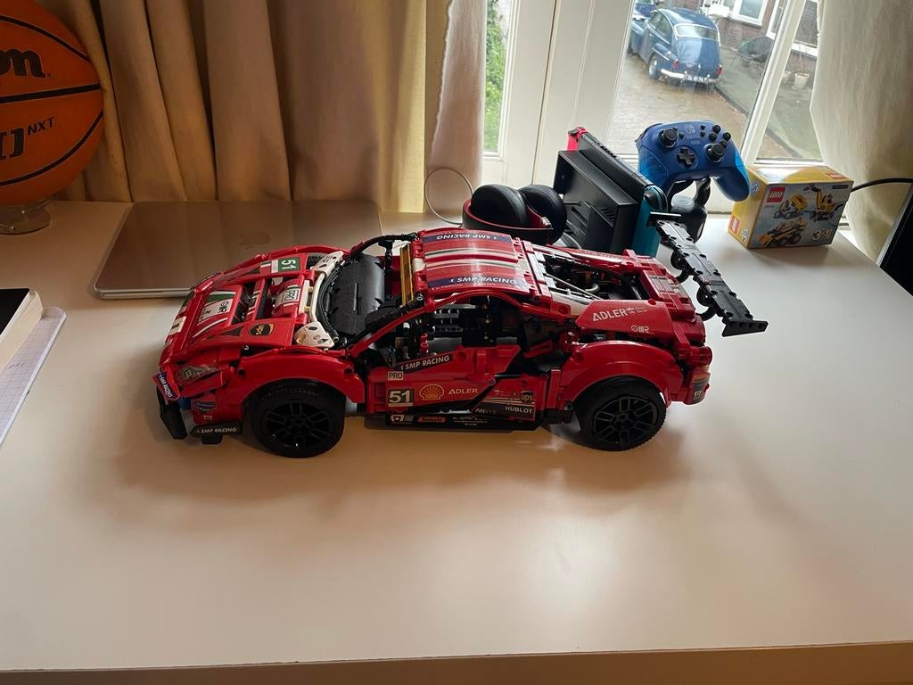 Lego Technic Ferrari 488 GTE, Kinderen en Baby's, Speelgoed | Duplo en Lego, Zo goed als nieuw, Lego, Complete set, Ophalen of Verzenden