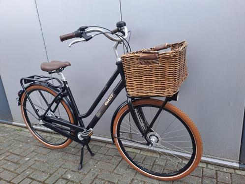 Giant(Triple X)& Batavus(Mambo) dames fietsen/57cm, Fietsen en Brommers, Fietsen | Dames | Damesfietsen, Zo goed als nieuw, Batavus
