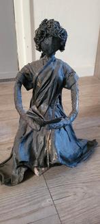 Prachtig beeld van een lezende dame, 40 euro, Antiek en Kunst, Ophalen