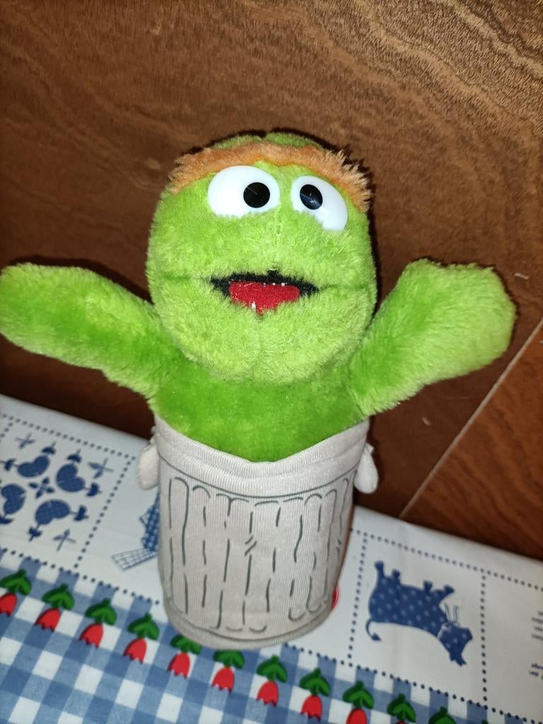 Oscar knuffel Sesamstraat 25 cm groot, Kinderen en Baby's, Speelgoed | Knuffels en Pluche, Ophalen of Verzenden