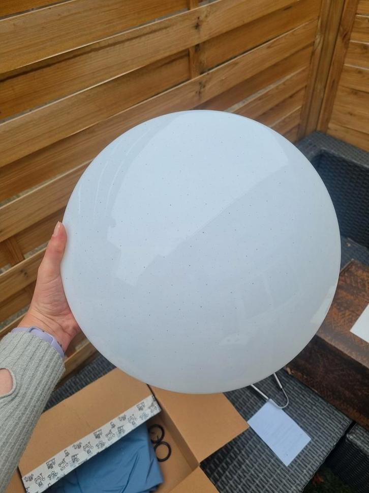 Plafondlamp Bol - Zo goed als nieuw!, Huis en Inrichting, Lampen | Plafondlampen, Zo goed als nieuw, Kunststof, Ophalen of Verzenden