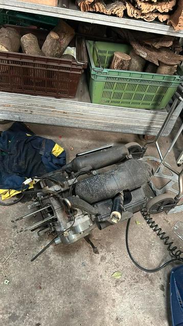 Agm blok 50cc beschikbaar voor biedingen